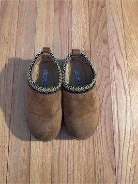 Mudd Kids Brown Slip-On Shoes with Black and Gold Braid